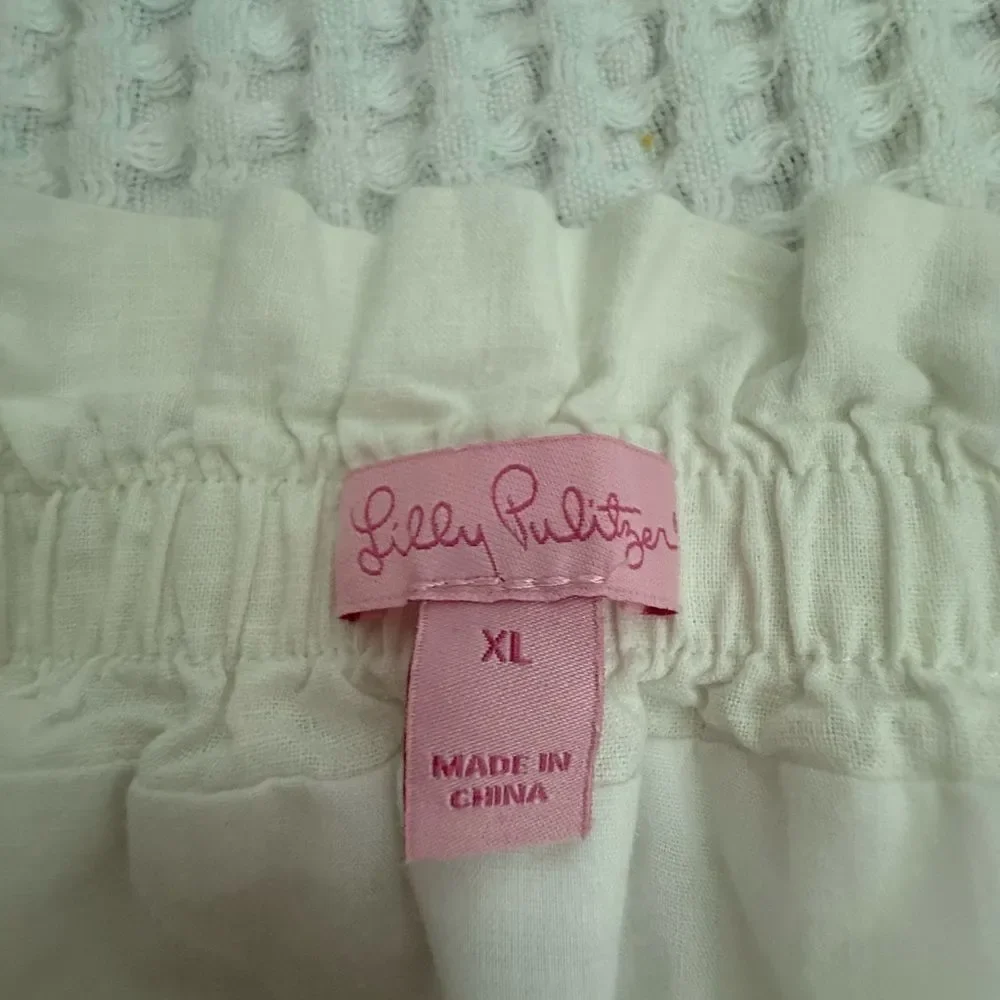 Lilly Pulitzer White Lace Elastic Skirt with pockets